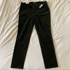 New with tags. Size 14 green corduroy pants. Old Navy rockstar skinny mid-rise